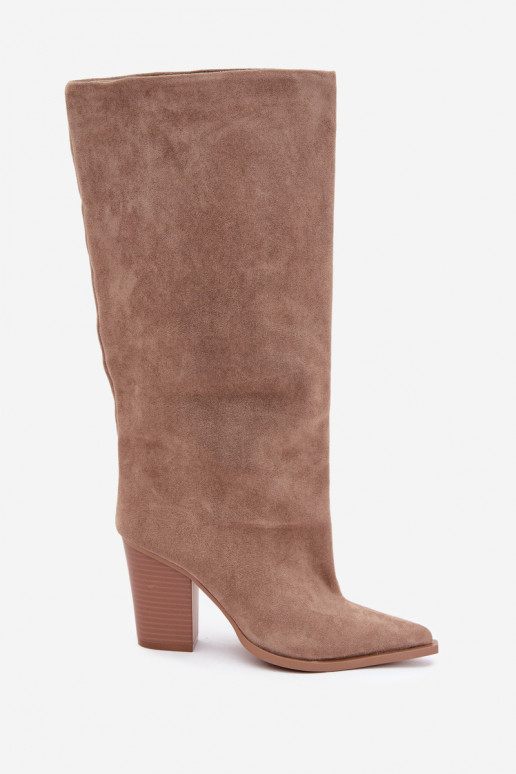 Damen kniehohe Stiefel zum Hineinschlüpfen aus Kunstveloursleder in sandfarbener Farbe Carmina