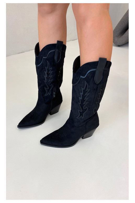 Knöchelhohe Cowboy-Stiefel in schwarz Betina
