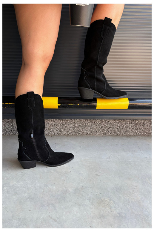 Kniehohe Cowboy-Stiefel aus natürlichem Wildleder mit Isolierung und Absatz in schwarzer Farbe Radley
