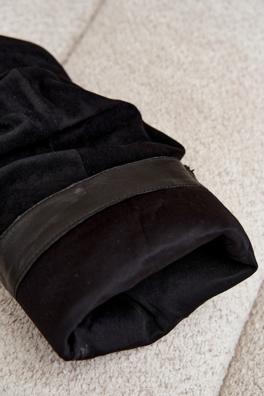Schwarze zerknitterte Knöchelhohe Stiefel mit Kitten-Heel aus Wildleder LoĮen