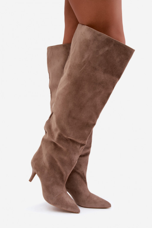 Slip-On Damenkniehohe Stiefel mit dünnen Absätzen in khakifarbener Corly