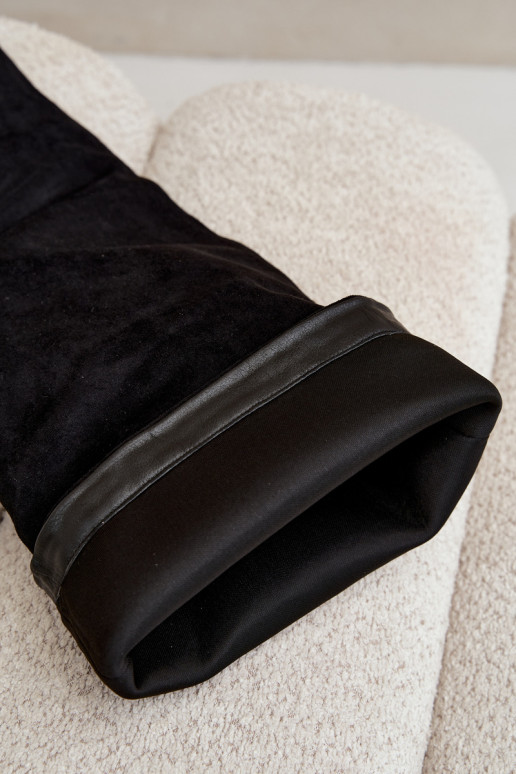 Slip-On Damenkniehohe Stiefel mit dünnen Absätzen in schwarzer Corly