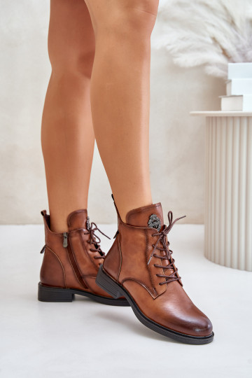 Braune gefütterte Stiefeletten mit breiten verzierten Absätzen Leonise