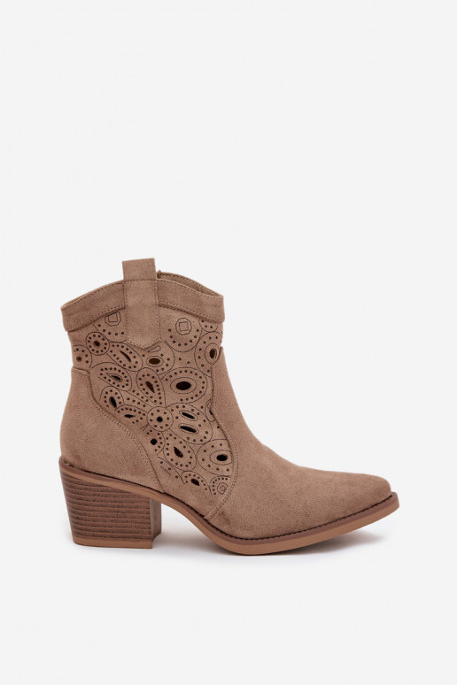 Sandfarbene Damen-Stiefeletten im Cowboy-Stil mit Ausschnitten Nolvina