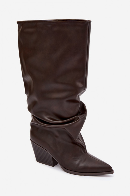 Schokoladenfarbene Slipper-Stiefel mit Absatz und spitzem Zehenbereich aus Kunstleder Blenia