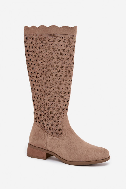 sandfarbene Damen Stiefeletten mit niedrigem Absatz und Ausschnitten