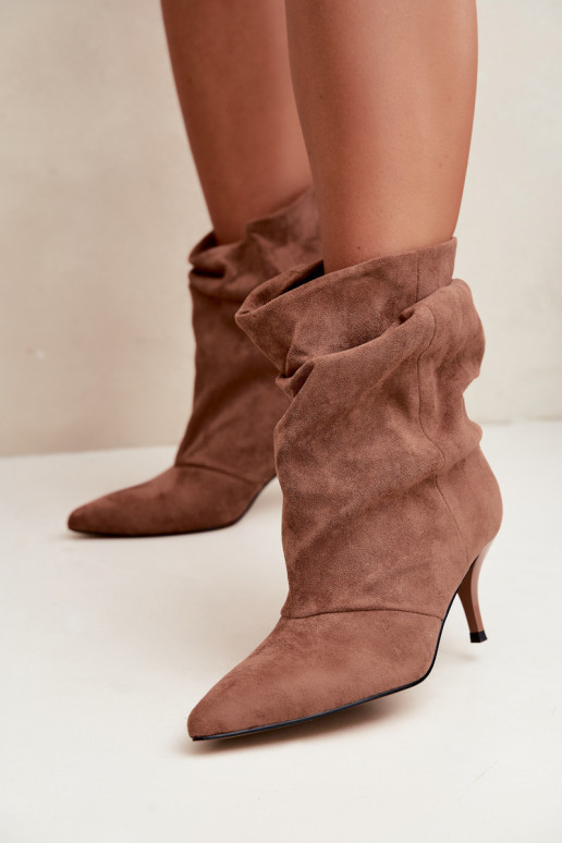 Braune Slipper-Stiefeletten mit schmalen Absätzen Slouchy Yesenia