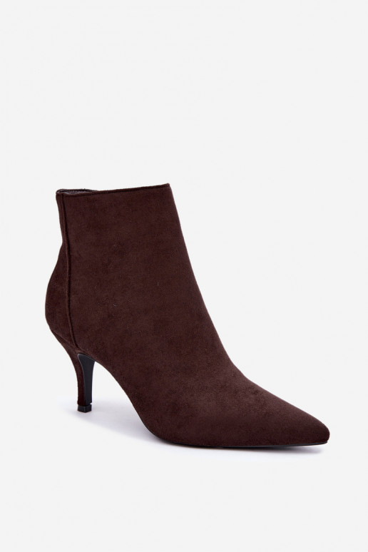 Schokoladenfarbene Kunstveloursleder Stiefeletten mit spitzen Absätzen Niretta