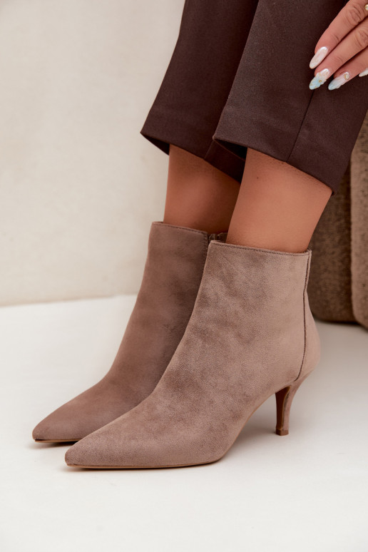 Khaki Kunstveloursleder Stiefeletten mit spitzen Absätzen Niretta