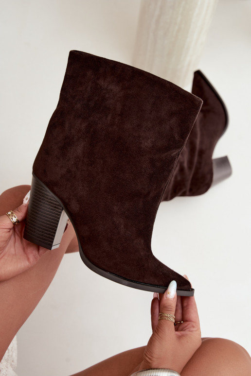 Damen Stiefeletten mit spitzem Vorderteil in Schokoladenfarbe Hileta