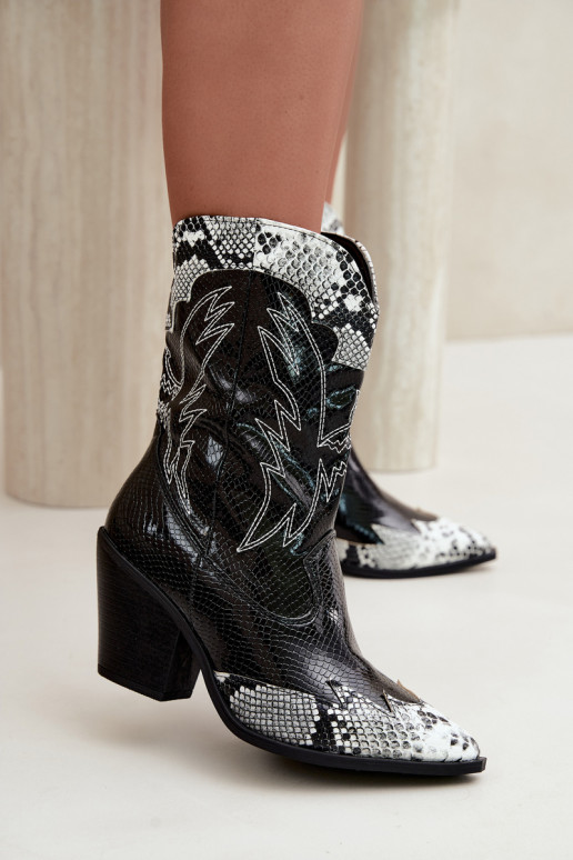 gefütterte Cowboy-Stiefeletten mit Prägung in Schwarz und Weiß Ambery