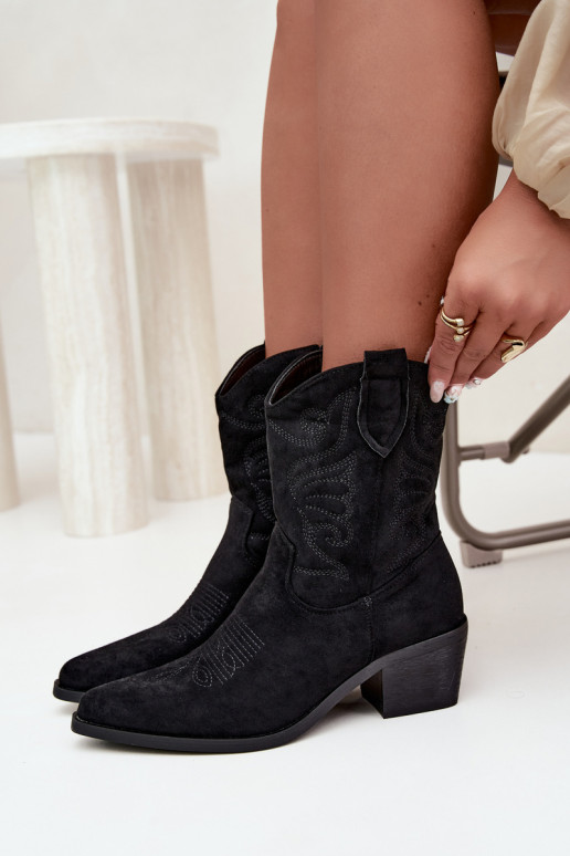 gefütterte Cowboy-Stiefeletten mit Absatz in schwarzer Farbe Corlie