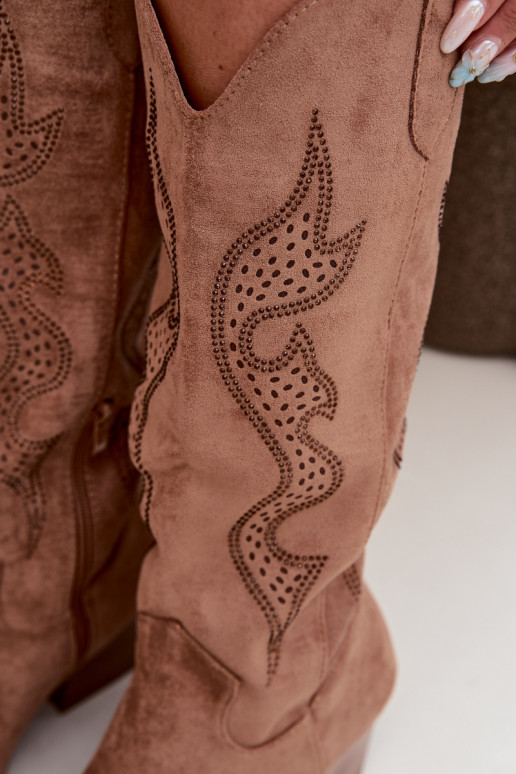 lange Cowboy-Stiefel mit Dekoration am Schaft in brauner Farbe Greyla