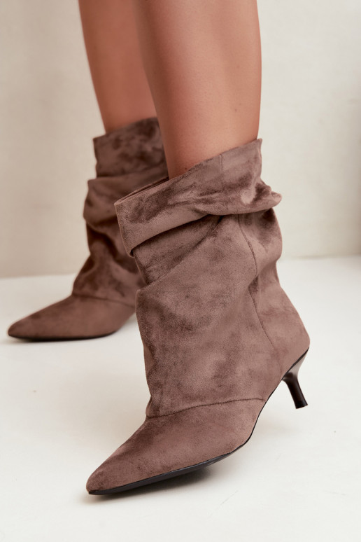 slouchy Stiefeletten mit Absatz in Khaki Farren