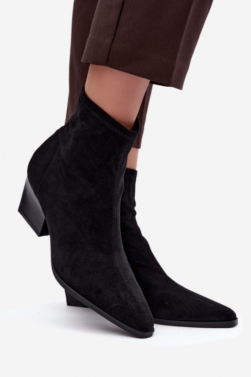 damen Stiefeletten mit schrägen Absätzen in Schwarz Atina
