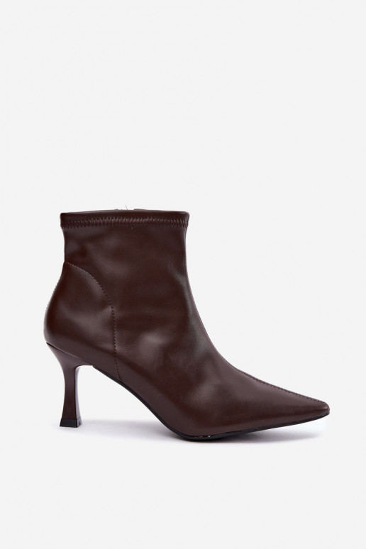 Damen Stiefeletten auf schmalem Absatz mit Nähten aus Kunstleder in Schokoladenfarbe Clancy