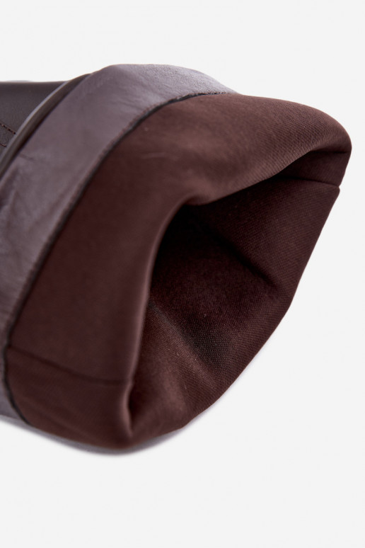Schokoladenfarbene Stiefeletten mit Absatz und Rüschen aus Kunstleder Jensy