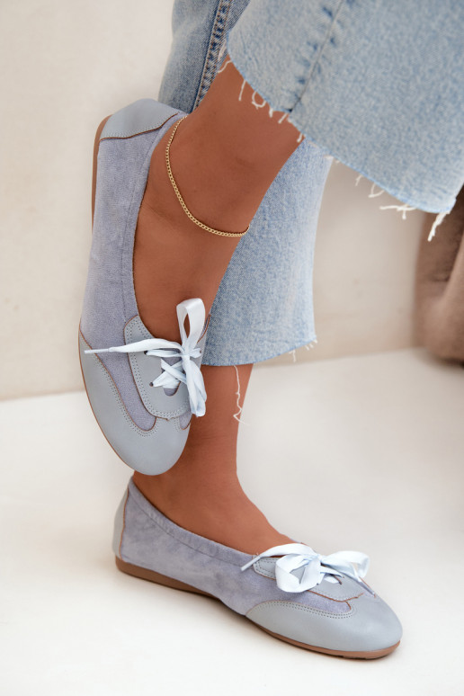 Blaue sportliche Ballerinas mit stilvollen Details Peonia