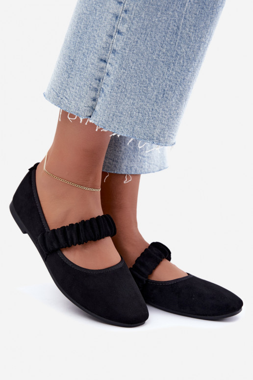 Schwarze Ballerinas mit geschnitzten Riemen Loreya