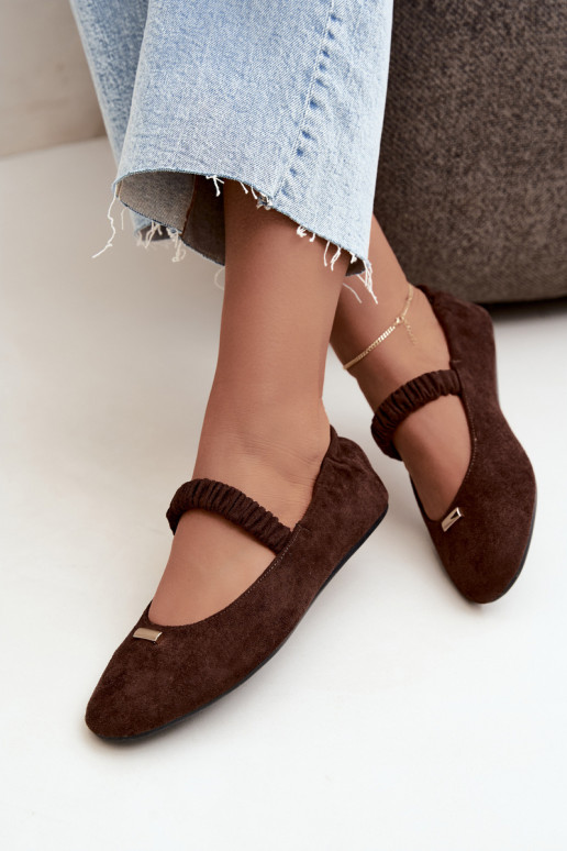 Schokoladenfarbene Sandalen mit dekorativen Details Brinelle