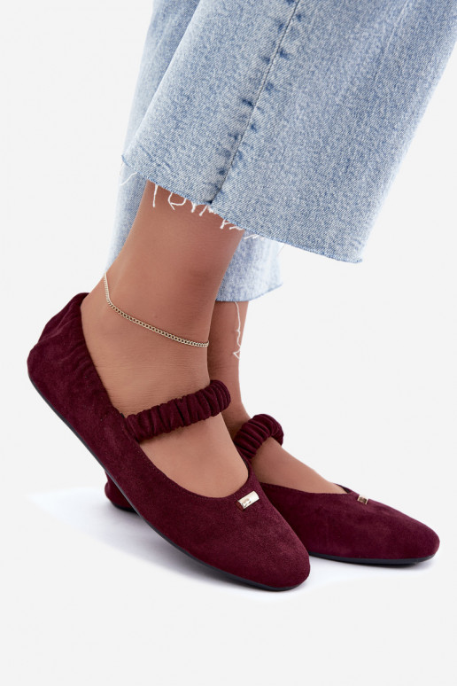 Bordeauxfarbene Sandalen mit dekorativen Details Brinelle