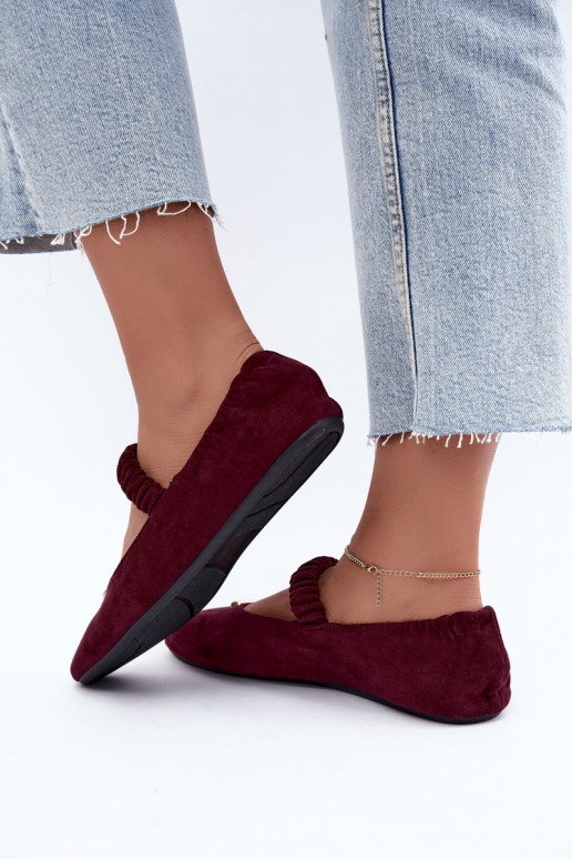 Bordeauxfarbene Sandalen mit dekorativen Details Brinelle