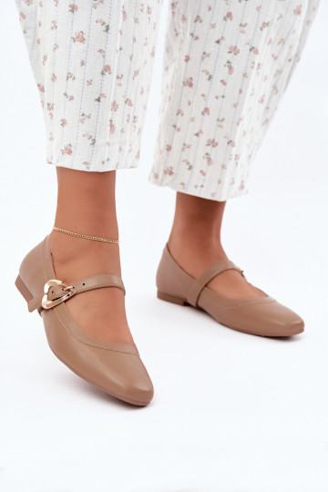 Ballerinas mit Schnallen und Herzen in Sand Relsa 2