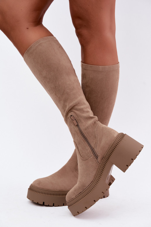 Damen kniehohe Stiefel mit Plateau in sandfarbener Ausführung Florinne