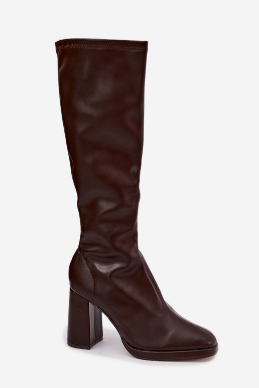 Damen kniehohe Stiefel mit Nähten am Schaft in brauner Farbe Brivana