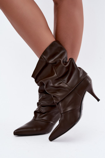Schlüpfschuh Damen slouchy Stiefeletten mit schmalen Absätzen in Schokoladenfarbe Harissa