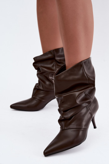 Schlüpfschuh Damen slouchy Stiefeletten mit schmalen Absätzen in Schokoladenfarbe Harissa 2