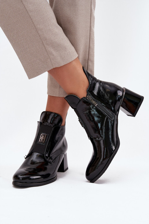 Leder lackierte isolierte Stiefeletten mit aufwendigen Details Zazoo 60560 schwarz