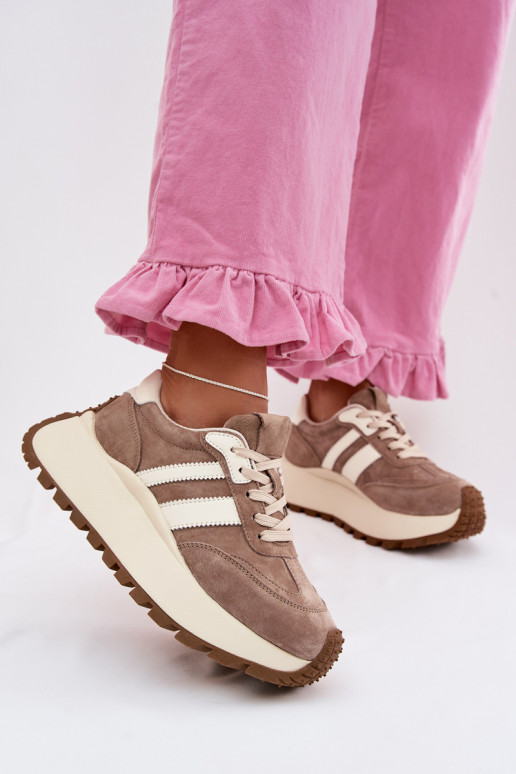 Sandfarbene Sneakers aus Kunstveloursleder mit Plattform D&A GR61-5986