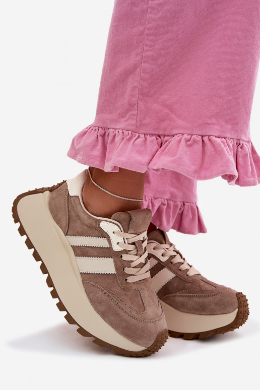Sandfarbene Sneakers aus Kunstveloursleder mit Plattform D&A GR61-5986