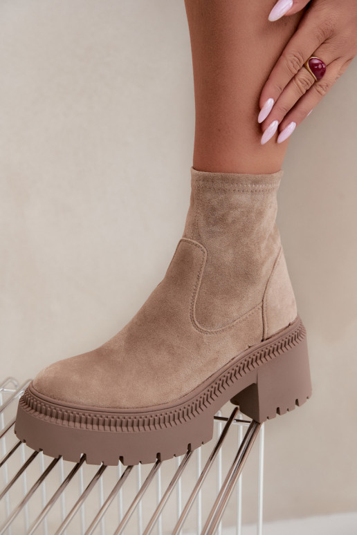 Damen Stiefeletten mit klobigem Absatz und Plattform aus Kunstveloursleder sandfarben Elvianne