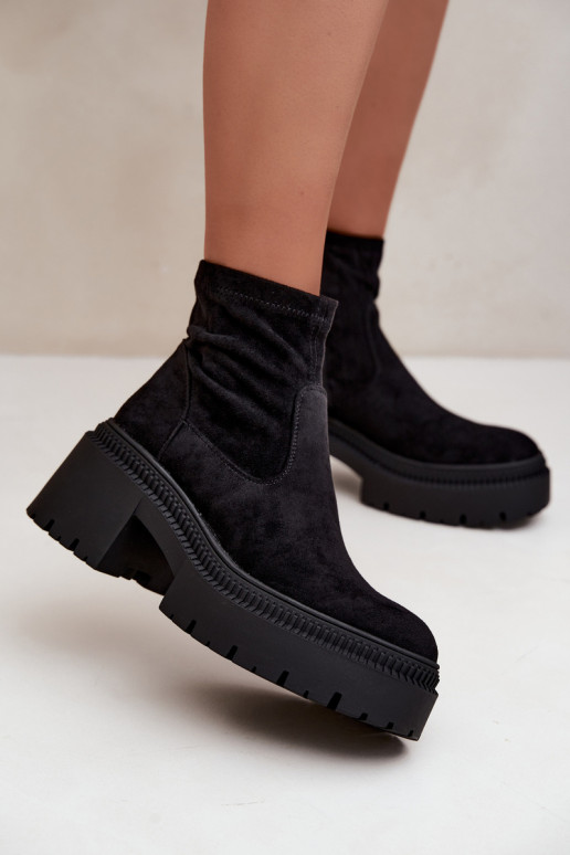 Damen Stiefeletten mit klobigem Absatz und Plattform aus Kunstveloursleder schwarz Elvianne