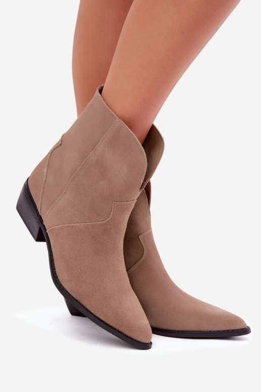 Damen Stiefeletten im Cowboy-Stil mit Absatz aus natürlichem Veloursleder sandfarben Norelle