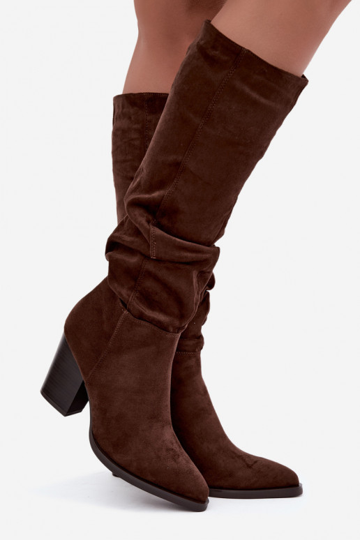 damen kniehohe Stiefel mit Absatz und gebogenem Schaft in braun Ismera