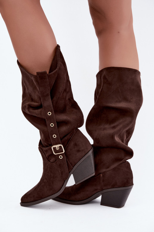geknitterte Damen kniehohe Stiefel im Cowboy-Stil mit Riemen und Absätzen in CzekoladoĮe Adria