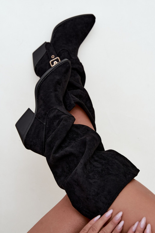 geknitterte Damen kniehohe Stiefel im Cowboy-Stil mit Riemen und Absätzen in schwarz Adria