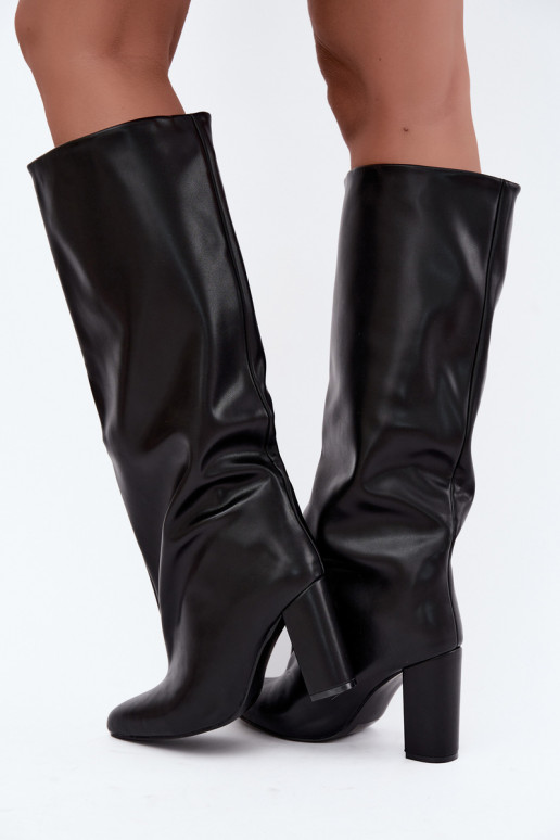 Damen kniehohe Stiefel zum Hineinschlüpfen mit Absätzen in schwarz Emeline