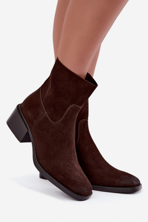 Damen Stiefeletten aus Kunstveloursleder mit Absatz in schokoladenfarbener Iveris