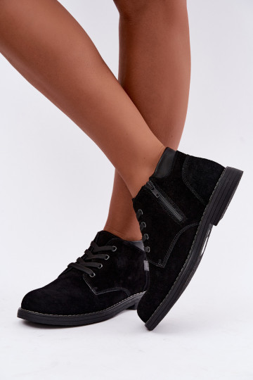 Nirelia Schuhe aus schwarzem Kunstveloursleder