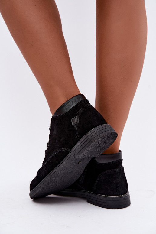 Nirelia Schuhe aus schwarzem Kunstveloursleder