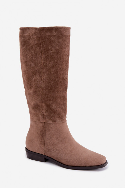 Damen lange Stiefel auf niedrigem Absatz in Sand Feretta