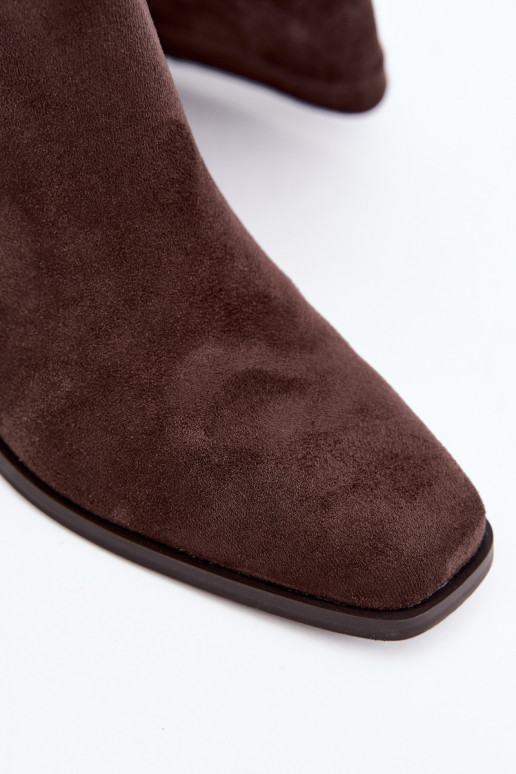 Damen lange Stiefel auf niedrigem Absatz in Schokolade Feretta