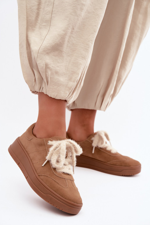 Faux-Suede-Sneaker mit Fell und Schnürsenkeln Kobbo 79655 braun