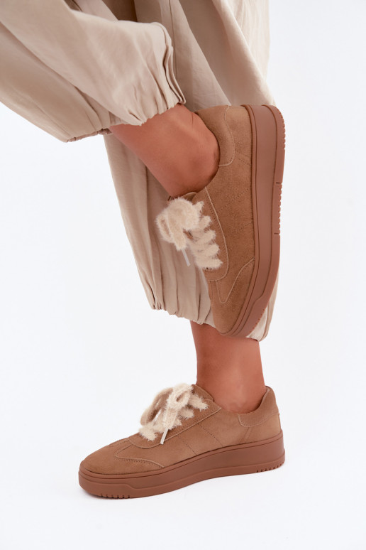 Faux-Suede-Sneaker mit Fell und Schnürsenkeln Kobbo 79655 braun