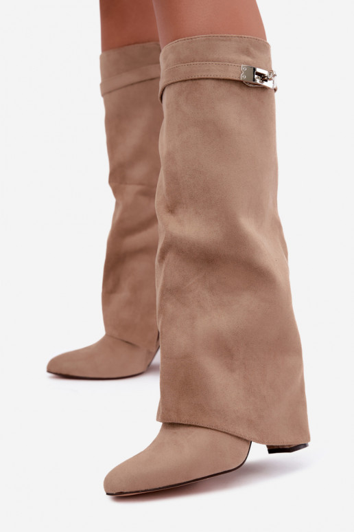 Wärmende Damenstiefel mit genähtem Schaft und Absätzen sandfarben Salia