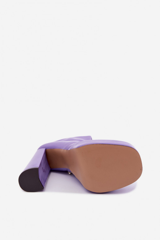Lackierte Ankle Boots mit Plattform in Violett Lotisha